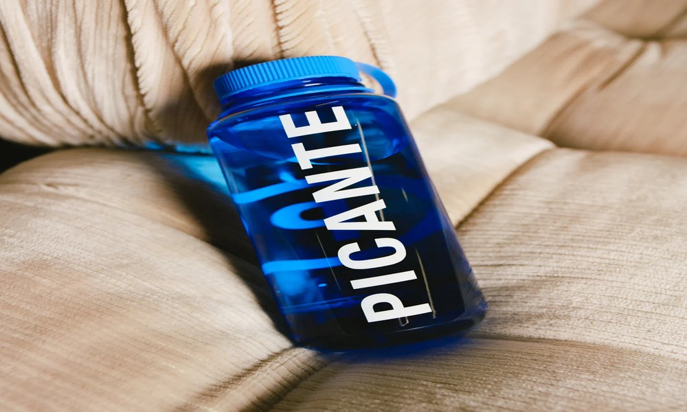 How do custom Nalgene bottles maintain long-term usability?